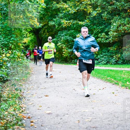 12.10.2025 - Bramfelder Halbmarathon 2025 Dr. Thomas Lammeyer http://msf.ph/oto/9356346 12.10.2025 10:56:52 Laufen 2774, 2889 meine-sportfotos.de