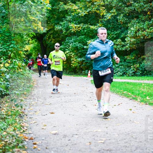 12.10.2025 - Bramfelder Halbmarathon 2025 Dr. Thomas Lammeyer http://msf.ph/oto/9356348 12.10.2025 10:56:52 Laufen 2774, 2889 meine-sportfotos.de