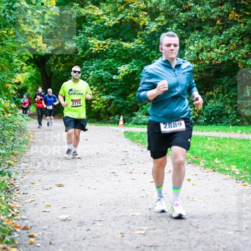 12.10.2025 - Bramfelder Halbmarathon 2025 Dr. Thomas Lammeyer http://msf.ph/oto/9356353 12.10.2025 10:56:53 Laufen 2774, 2889 meine-sportfotos.de