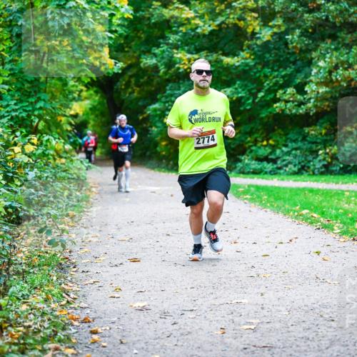 12.10.2025 - Bramfelder Halbmarathon 2025 Dr. Thomas Lammeyer http://msf.ph/oto/9356362 12.10.2025 10:56:55 Laufen 2774 meine-sportfotos.de