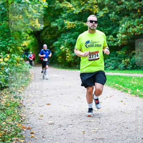 12.10.2025 - Bramfelder Halbmarathon 2025 Dr. Thomas Lammeyer http://msf.ph/oto/9356367 12.10.2025 10:56:55 Laufen 2774 meine-sportfotos.de