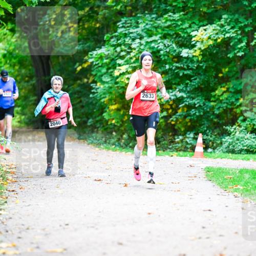 12.10.2025 - Bramfelder Halbmarathon 2025 Dr. Thomas Lammeyer http://msf.ph/oto/9356392 12.10.2025 10:57:04 Laufen 2040 meine-sportfotos.de
