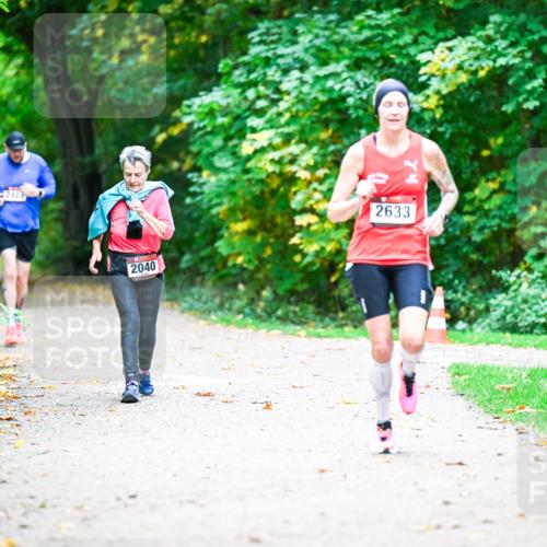 12.10.2025 - Bramfelder Halbmarathon 2025 Dr. Thomas Lammeyer http://msf.ph/oto/9356401 12.10.2025 10:57:05 Laufen 242, 2040, 2633 meine-sportfotos.de
