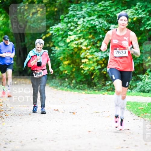 12.10.2025 - Bramfelder Halbmarathon 2025 Dr. Thomas Lammeyer http://msf.ph/oto/9356404 12.10.2025 10:57:06 Laufen 2040, 2633 meine-sportfotos.de