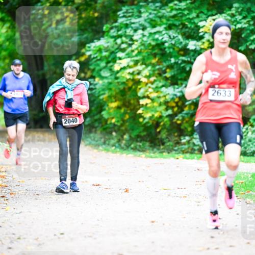 12.10.2025 - Bramfelder Halbmarathon 2025 Dr. Thomas Lammeyer http://msf.ph/oto/9356406 12.10.2025 10:57:06 Laufen 2040, 2633 meine-sportfotos.de