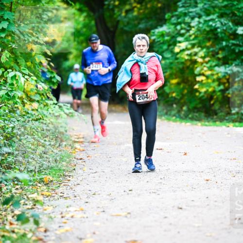 12.10.2025 - Bramfelder Halbmarathon 2025 Dr. Thomas Lammeyer http://msf.ph/oto/9356411 12.10.2025 10:57:08 Laufen 204 meine-sportfotos.de
