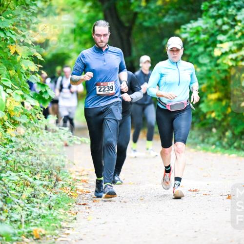 12.10.2025 - Bramfelder Halbmarathon 2025 Dr. Thomas Lammeyer http://msf.ph/oto/9356439 12.10.2025 10:57:17 Laufen 2239 meine-sportfotos.de