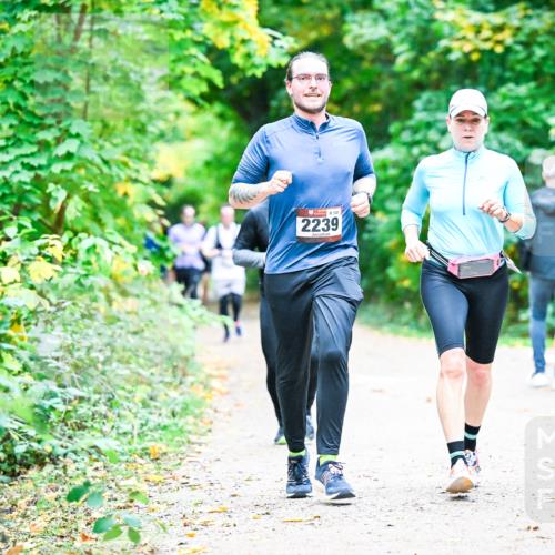 12.10.2025 - Bramfelder Halbmarathon 2025 Dr. Thomas Lammeyer http://msf.ph/oto/9356448 12.10.2025 10:57:20 Laufen 120, 2239 meine-sportfotos.de