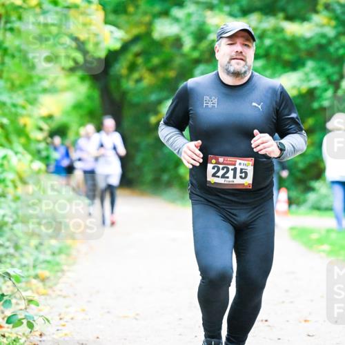 12.10.2025 - Bramfelder Halbmarathon 2025 Dr. Thomas Lammeyer http://msf.ph/oto/9356460 12.10.2025 10:57:23 Laufen 119, 2215 meine-sportfotos.de