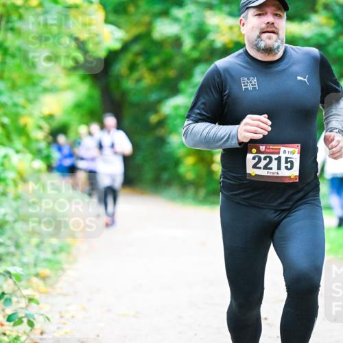 12.10.2025 - Bramfelder Halbmarathon 2025 Dr. Thomas Lammeyer http://msf.ph/oto/9356463 12.10.2025 10:57:24 Laufen 34, 11, 2215 meine-sportfotos.de