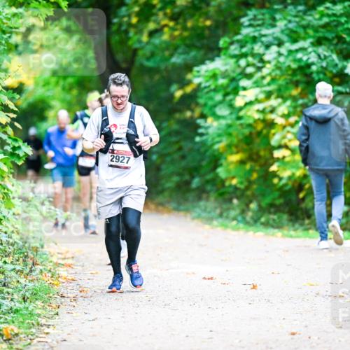 12.10.2025 - Bramfelder Halbmarathon 2025 Dr. Thomas Lammeyer http://msf.ph/oto/9356470 12.10.2025 10:57:26 Laufen 2927 meine-sportfotos.de