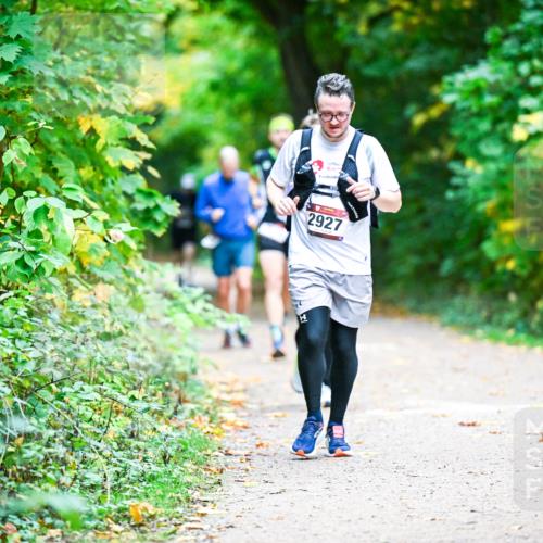 12.10.2025 - Bramfelder Halbmarathon 2025 Dr. Thomas Lammeyer http://msf.ph/oto/9356473 12.10.2025 10:57:27 Laufen 2927 meine-sportfotos.de
