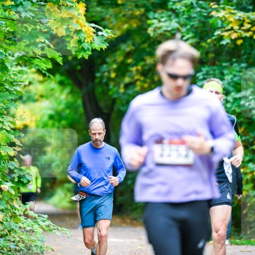 12.10.2025 - Bramfelder Halbmarathon 2025 Dr. Thomas Lammeyer http://msf.ph/oto/9356504 12.10.2025 10:57:32 Laufen  meine-sportfotos.de