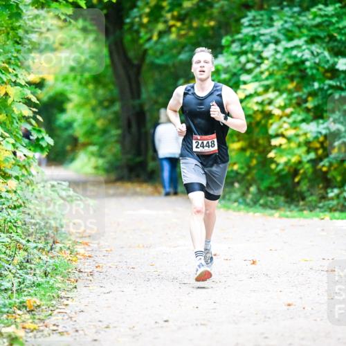12.10.2025 - Bramfelder Halbmarathon 2025 Dr. Thomas Lammeyer http://msf.ph/oto/9356551 12.10.2025 10:57:49 Laufen 2448 meine-sportfotos.de