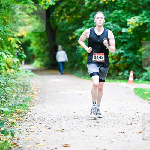 12.10.2025 - Bramfelder Halbmarathon 2025 Dr. Thomas Lammeyer http://msf.ph/oto/9356561 12.10.2025 10:57:50 Laufen 2448 meine-sportfotos.de