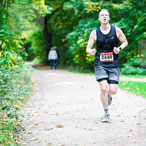 12.10.2025 - Bramfelder Halbmarathon 2025 Dr. Thomas Lammeyer http://msf.ph/oto/9356568 12.10.2025 10:57:51 Laufen 2448 meine-sportfotos.de