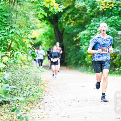 12.10.2025 - Bramfelder Halbmarathon 2025 Dr. Thomas Lammeyer http://msf.ph/oto/9356577 12.10.2025 10:58:06 Laufen 999 meine-sportfotos.de
