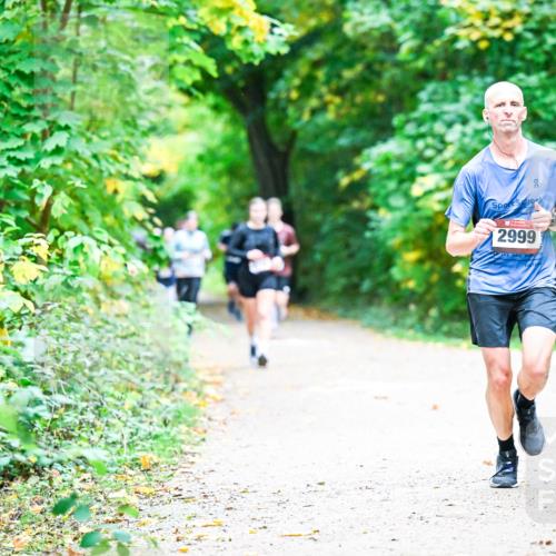 12.10.2025 - Bramfelder Halbmarathon 2025 Dr. Thomas Lammeyer http://msf.ph/oto/9356581 12.10.2025 10:58:06 Laufen 2999 meine-sportfotos.de