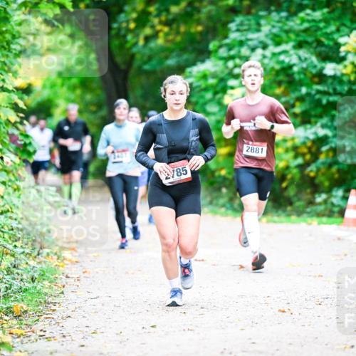 12.10.2025 - Bramfelder Halbmarathon 2025 Dr. Thomas Lammeyer http://msf.ph/oto/9356597 12.10.2025 10:58:11 Laufen 85, 2881 meine-sportfotos.de