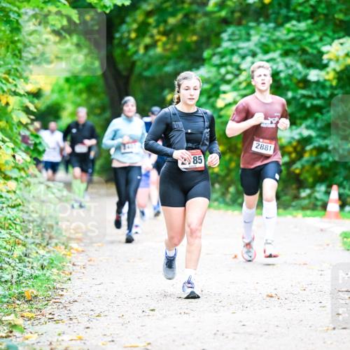12.10.2025 - Bramfelder Halbmarathon 2025 Dr. Thomas Lammeyer http://msf.ph/oto/9356599 12.10.2025 10:58:11 Laufen 85, 2881 meine-sportfotos.de