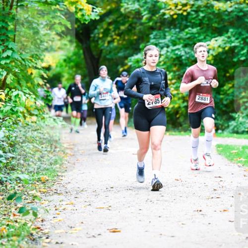 12.10.2025 - Bramfelder Halbmarathon 2025 Dr. Thomas Lammeyer http://msf.ph/oto/9356604 12.10.2025 10:58:12 Laufen 2401, 27, 35, 2881 meine-sportfotos.de