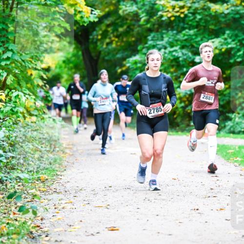 12.10.2025 - Bramfelder Halbmarathon 2025 Dr. Thomas Lammeyer http://msf.ph/oto/9356605 12.10.2025 10:58:12 Laufen 2785, 2881 meine-sportfotos.de