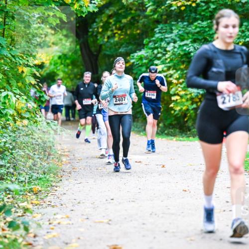 12.10.2025 - Bramfelder Halbmarathon 2025 Dr. Thomas Lammeyer http://msf.ph/oto/9356609 12.10.2025 10:58:13 Laufen 2407, 2496, 2783, 2 meine-sportfotos.de