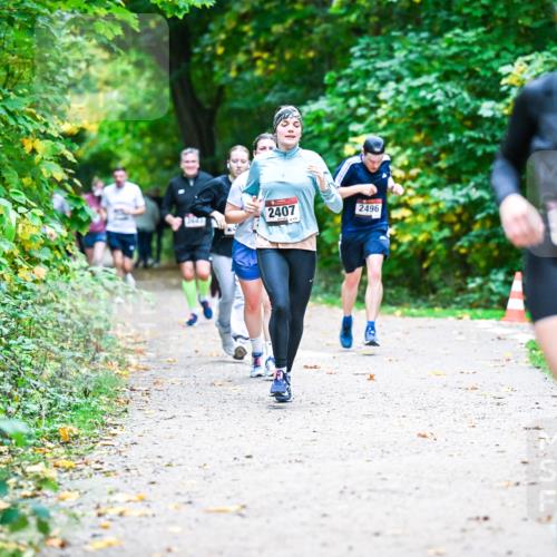 12.10.2025 - Bramfelder Halbmarathon 2025 Dr. Thomas Lammeyer http://msf.ph/oto/9356612 12.10.2025 10:58:14 Laufen 2407, 2496, 2785 meine-sportfotos.de