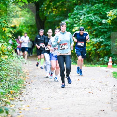 12.10.2025 - Bramfelder Halbmarathon 2025 Dr. Thomas Lammeyer http://msf.ph/oto/9356614 12.10.2025 10:58:14 Laufen 23, 29, 2407, 132, 2496, 271 meine-sportfotos.de