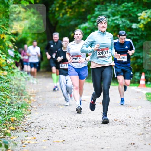 12.10.2025 - Bramfelder Halbmarathon 2025 Dr. Thomas Lammeyer http://msf.ph/oto/9356621 12.10.2025 10:58:15 Laufen 2317, 2968, 2407, 132, 196 meine-sportfotos.de