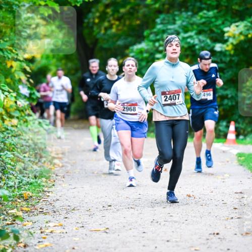 12.10.2025 - Bramfelder Halbmarathon 2025 Dr. Thomas Lammeyer http://msf.ph/oto/9356622 12.10.2025 10:58:15 Laufen 2968, 2407, 132, 496 meine-sportfotos.de