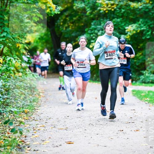 12.10.2025 - Bramfelder Halbmarathon 2025 Dr. Thomas Lammeyer http://msf.ph/oto/9356626 12.10.2025 10:58:16 Laufen 2317, 2968, 2407, 2496 meine-sportfotos.de
