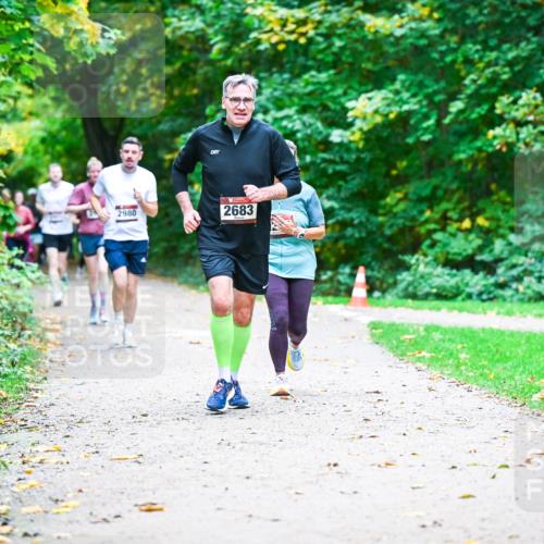 12.10.2025 - Bramfelder Halbmarathon 2025 Dr. Thomas Lammeyer http://msf.ph/oto/9356651 12.10.2025 10:58:21 Laufen 2980, 2683 meine-sportfotos.de