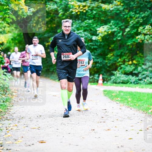12.10.2025 - Bramfelder Halbmarathon 2025 Dr. Thomas Lammeyer http://msf.ph/oto/9356652 12.10.2025 10:58:21 Laufen 2980, 2683, 2282 meine-sportfotos.de