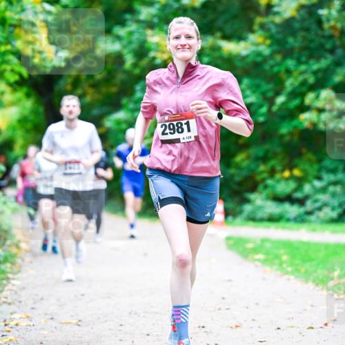 12.10.2025 - Bramfelder Halbmarathon 2025 Dr. Thomas Lammeyer http://msf.ph/oto/9356678 12.10.2025 10:58:28 Laufen 2981, 128 meine-sportfotos.de