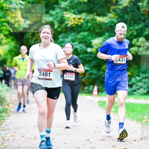 12.10.2025 - Bramfelder Halbmarathon 2025 Dr. Thomas Lammeyer http://msf.ph/oto/9356704 12.10.2025 10:58:32 Laufen 2401, 2340, 431 meine-sportfotos.de