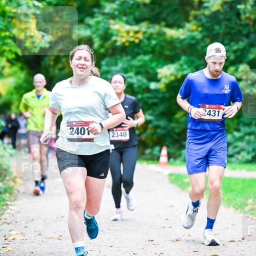 12.10.2025 - Bramfelder Halbmarathon 2025 Dr. Thomas Lammeyer http://msf.ph/oto/9356705 12.10.2025 10:58:32 Laufen 34, 2401, 2340, 2431 meine-sportfotos.de