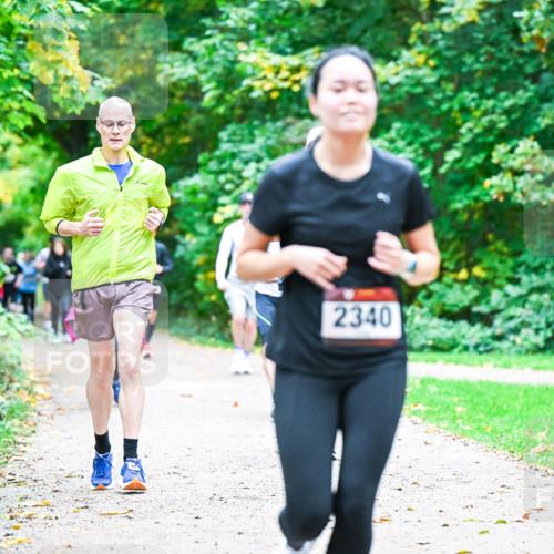 12.10.2025 - Bramfelder Halbmarathon 2025 Dr. Thomas Lammeyer http://msf.ph/oto/9356720 12.10.2025 10:58:34 Laufen 2340 meine-sportfotos.de