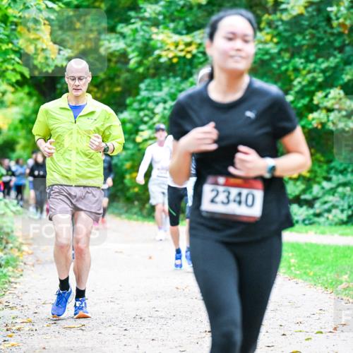 12.10.2025 - Bramfelder Halbmarathon 2025 Dr. Thomas Lammeyer http://msf.ph/oto/9356722 12.10.2025 10:58:35 Laufen 2340 meine-sportfotos.de
