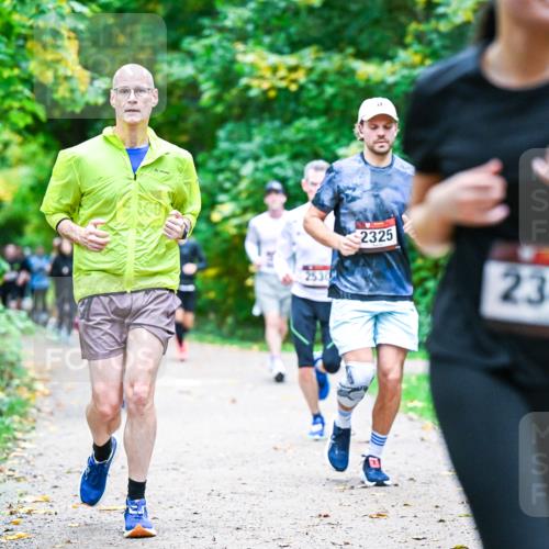12.10.2025 - Bramfelder Halbmarathon 2025 Dr. Thomas Lammeyer http://msf.ph/oto/9356726 12.10.2025 10:58:35 Laufen 2325, 2340 meine-sportfotos.de