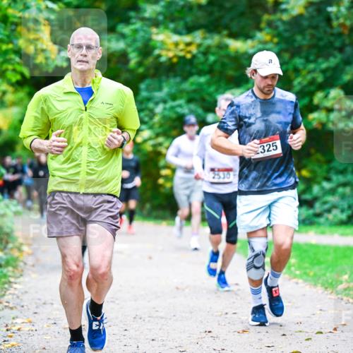 12.10.2025 - Bramfelder Halbmarathon 2025 Dr. Thomas Lammeyer http://msf.ph/oto/9356729 12.10.2025 10:58:36 Laufen 2530, 325 meine-sportfotos.de