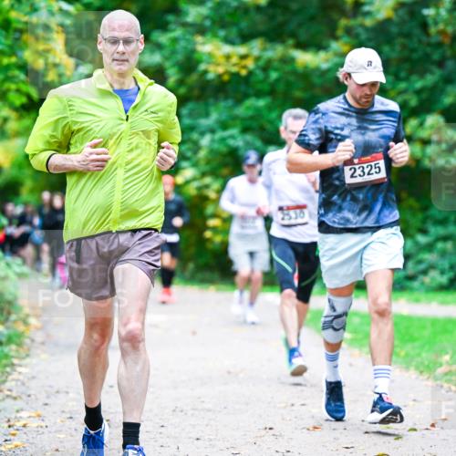 12.10.2025 - Bramfelder Halbmarathon 2025 Dr. Thomas Lammeyer http://msf.ph/oto/9356730 12.10.2025 10:58:36 Laufen 2530, 2325 meine-sportfotos.de