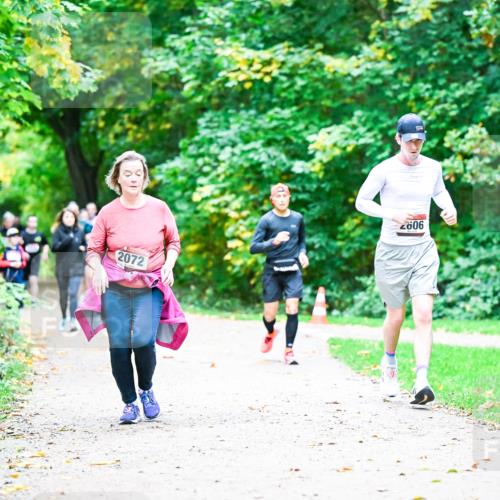 12.10.2025 - Bramfelder Halbmarathon 2025 Dr. Thomas Lammeyer http://msf.ph/oto/9356741 12.10.2025 10:58:39 Laufen 9097, 2072 meine-sportfotos.de
