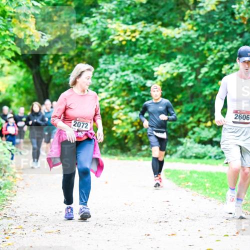 12.10.2025 - Bramfelder Halbmarathon 2025 Dr. Thomas Lammeyer http://msf.ph/oto/9356746 12.10.2025 10:58:39 Laufen 2072, 2606 meine-sportfotos.de