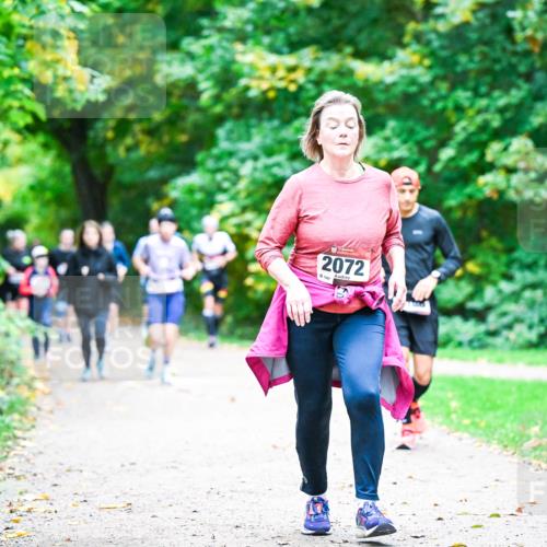 12.10.2025 - Bramfelder Halbmarathon 2025 Dr. Thomas Lammeyer http://msf.ph/oto/9356758 12.10.2025 10:58:41 Laufen 2072, 8147 meine-sportfotos.de