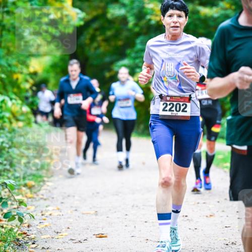 12.10.2025 - Bramfelder Halbmarathon 2025 Dr. Thomas Lammeyer http://msf.ph/oto/9356783 12.10.2025 10:58:47 Laufen 2202, 126 meine-sportfotos.de
