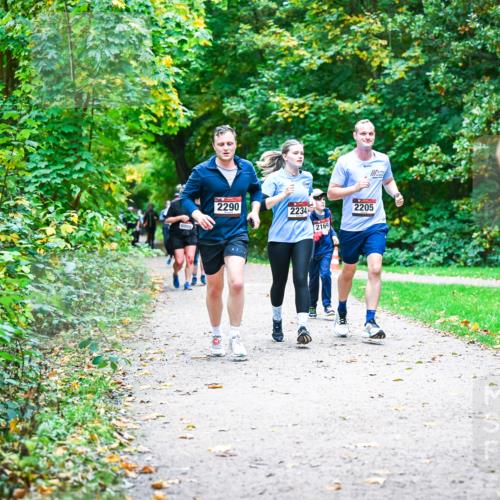 12.10.2025 - Bramfelder Halbmarathon 2025 Dr. Thomas Lammeyer http://msf.ph/oto/9356795 12.10.2025 10:58:50 Laufen 2290, 2234, 2205, 2169, 2618 meine-sportfotos.de