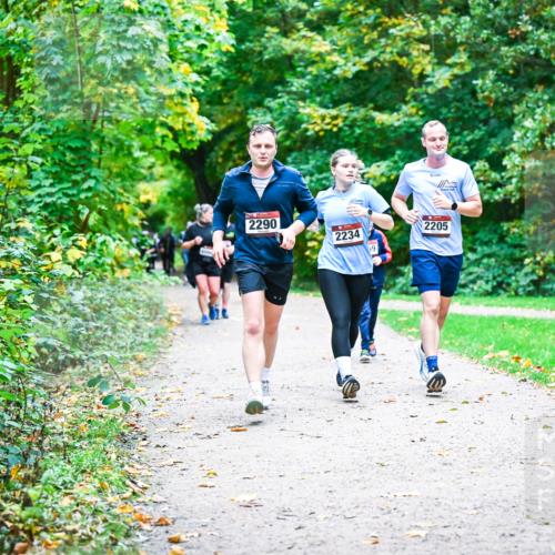 12.10.2025 - Bramfelder Halbmarathon 2025 Dr. Thomas Lammeyer http://msf.ph/oto/9356798 12.10.2025 10:58:50 Laufen 2290, 2234, 59, 2205 meine-sportfotos.de