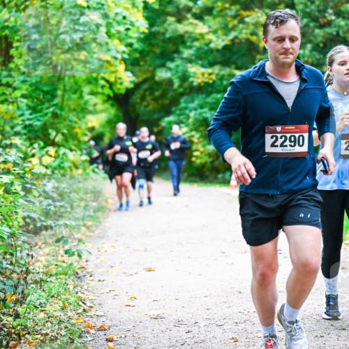 12.10.2025 - Bramfelder Halbmarathon 2025 Dr. Thomas Lammeyer http://msf.ph/oto/9356810 12.10.2025 10:58:52 Laufen 2290, 2234, 22 meine-sportfotos.de