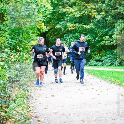 12.10.2025 - Bramfelder Halbmarathon 2025 Dr. Thomas Lammeyer http://msf.ph/oto/9356833 12.10.2025 10:58:57 Laufen 2026, 2220 meine-sportfotos.de